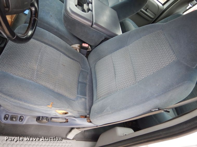 image for item GW9712 2003 Ford F350 Super Duty  Crew Cab pickup truck