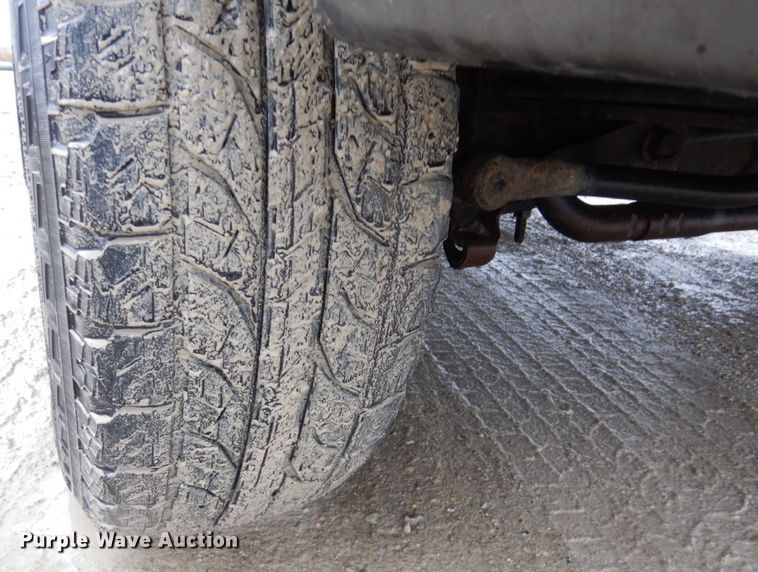 image for item GW9712 2003 Ford F350 Super Duty  Crew Cab pickup truck