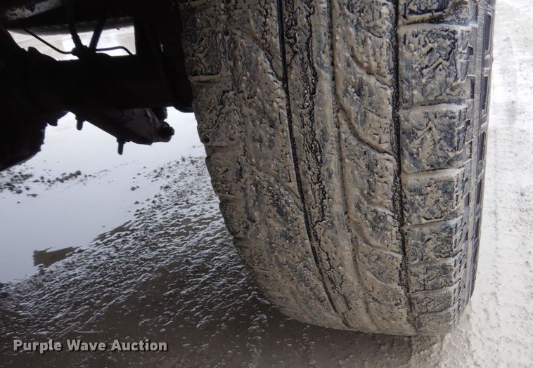 image for item GW9712 2003 Ford F350 Super Duty  Crew Cab pickup truck