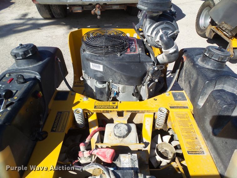 image for item GW9973 2008 Hustler FasTrak Super Duty ZTR lawn mower