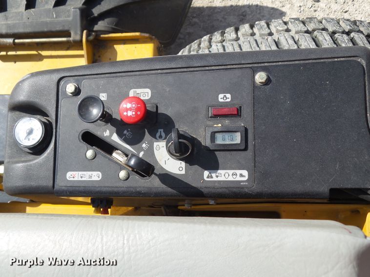 image for item GW9974 2013 Hustler X-One I ZTR lawn mower