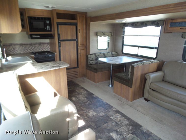 image for item GW9977 2014 Coachman Catalina   camper