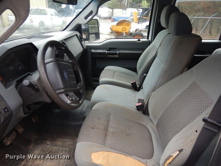 image for item GX9986 2011 Ford F250 Super Duty  Crew Cab pickup truck