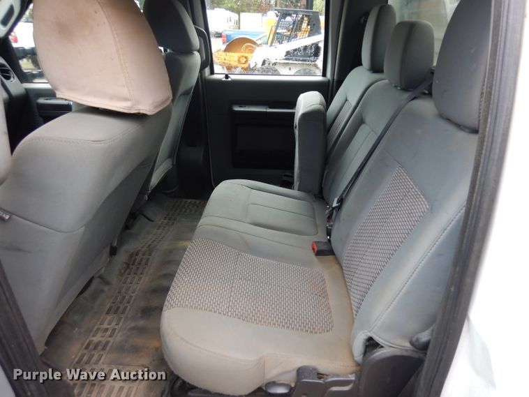 image for item GX9986 2011 Ford F250 Super Duty  Crew Cab pickup truck