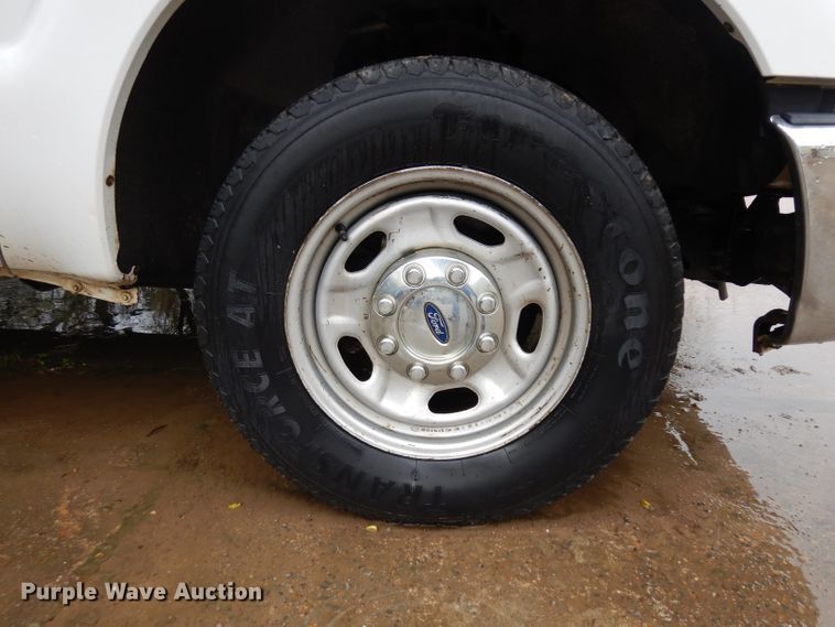 image for item GX9986 2011 Ford F250 Super Duty  Crew Cab pickup truck