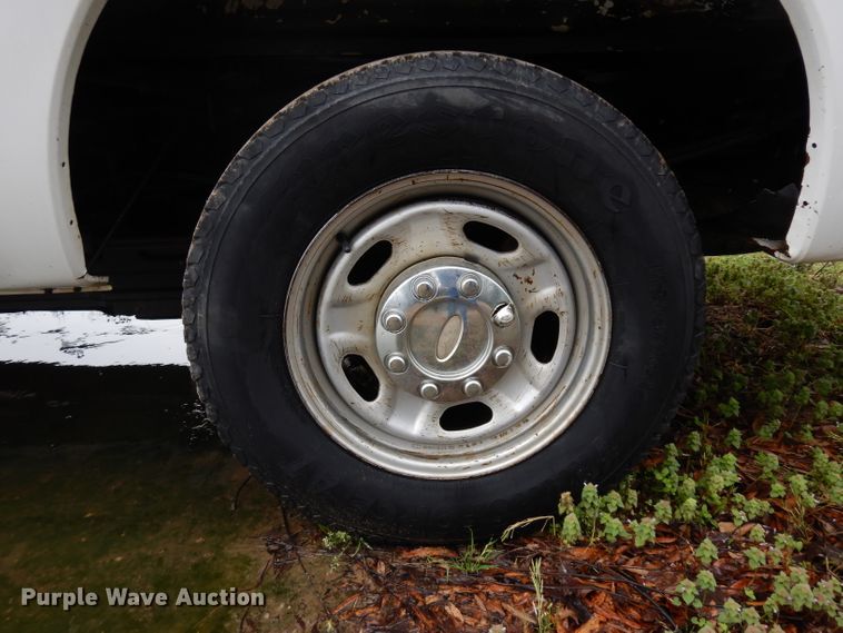 image for item GX9986 2011 Ford F250 Super Duty  Crew Cab pickup truck