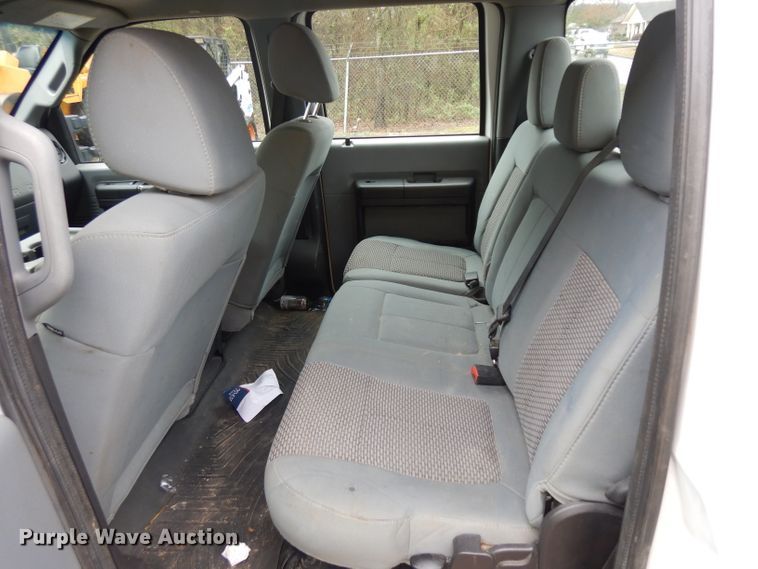 image for item GX9987 2011 Ford F250 Super Duty  Crew Cab pickup truck