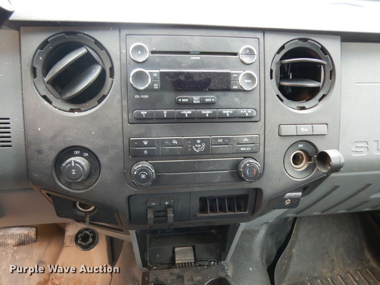 image for item GX9987 2011 Ford F250 Super Duty  Crew Cab pickup truck