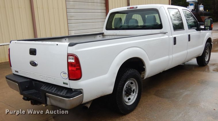 image for item GX9988 2011 Ford F250 Super Duty  Crew Cab pickup truck