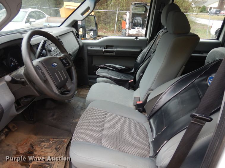 image for item GX9988 2011 Ford F250 Super Duty  Crew Cab pickup truck