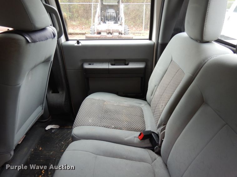 image for item GX9988 2011 Ford F250 Super Duty  Crew Cab pickup truck