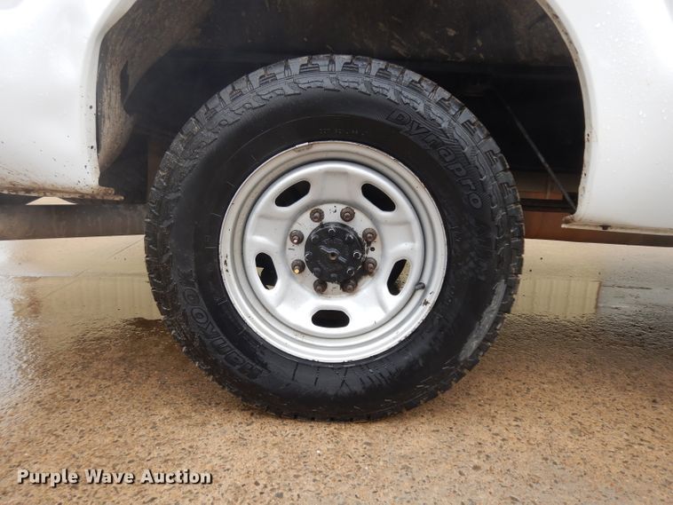 image for item GX9988 2011 Ford F250 Super Duty  Crew Cab pickup truck