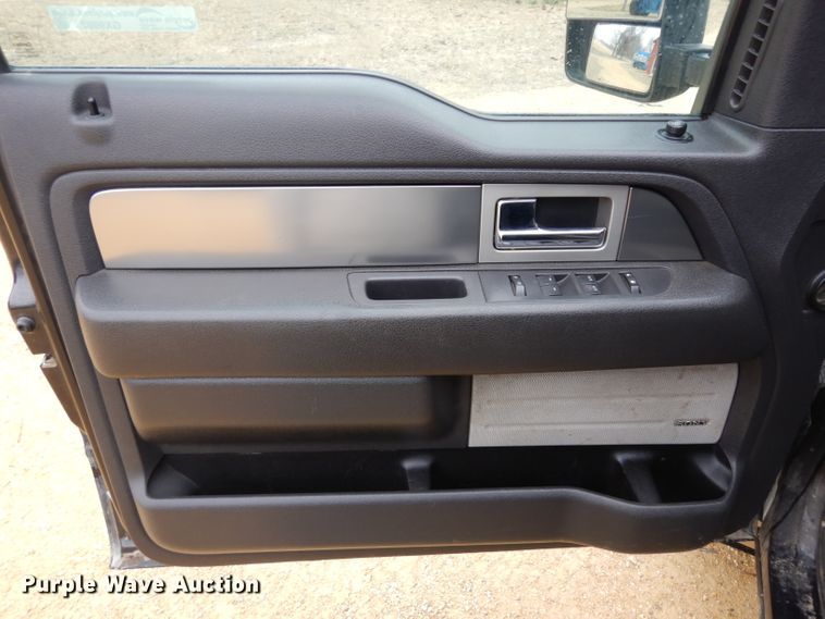 image for item GX9992 2013 Ford F150  SuperCrew pickup truck