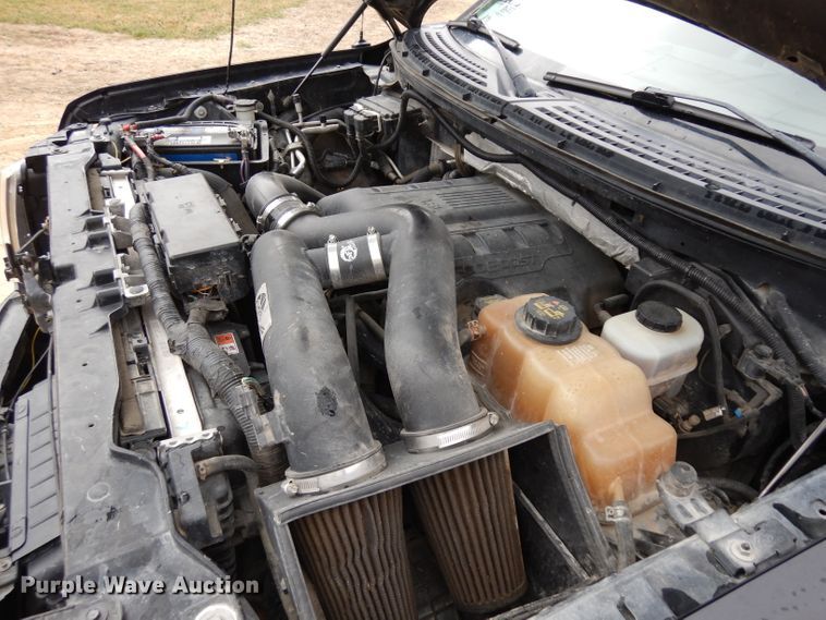 image for item GX9992 2013 Ford F150  SuperCrew pickup truck