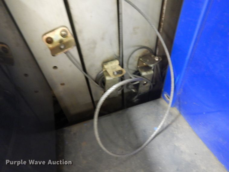 image for item GX9996 2003 JLG Axxessor 200VSP  vertical lift