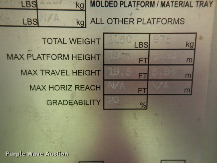 image for item GX9996 2003 JLG Axxessor 200VSP  vertical lift