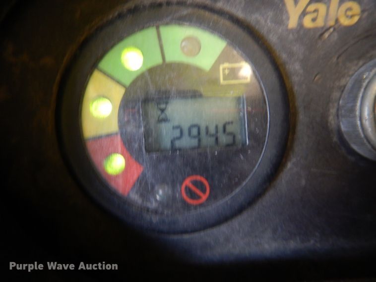 image for item GX9997 Yale MPW050-EN24T2748 pallet jack