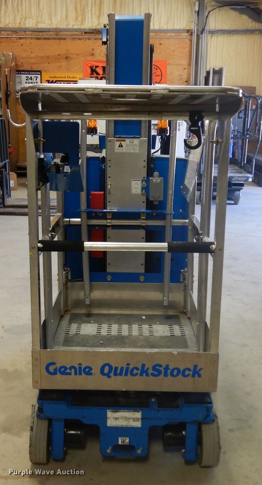 image for item GX9998 2014 Genie QS-20  vertical lift