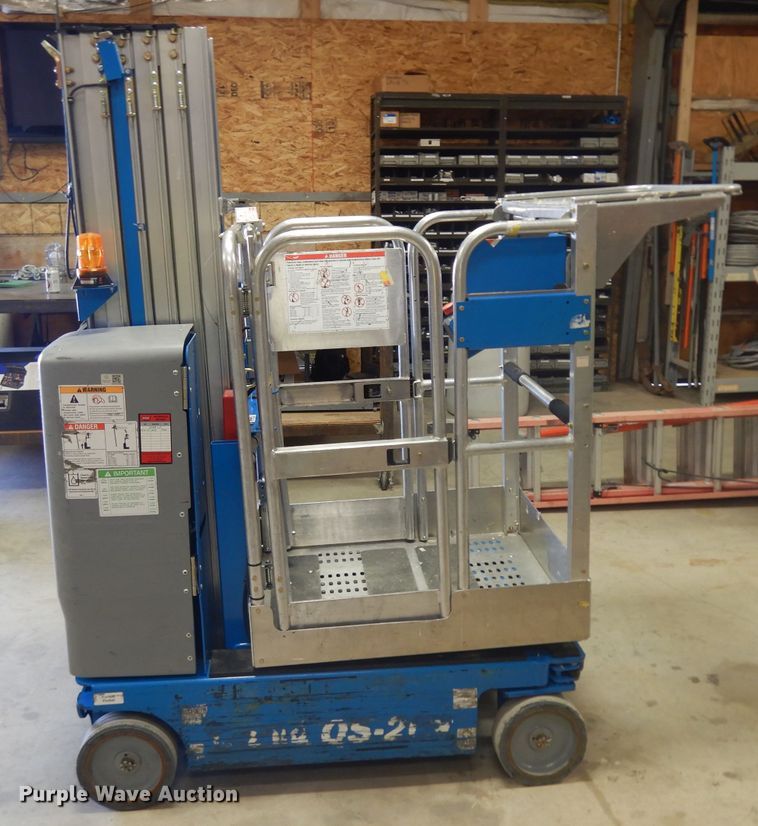 image for item GX9998 2014 Genie QS-20  vertical lift