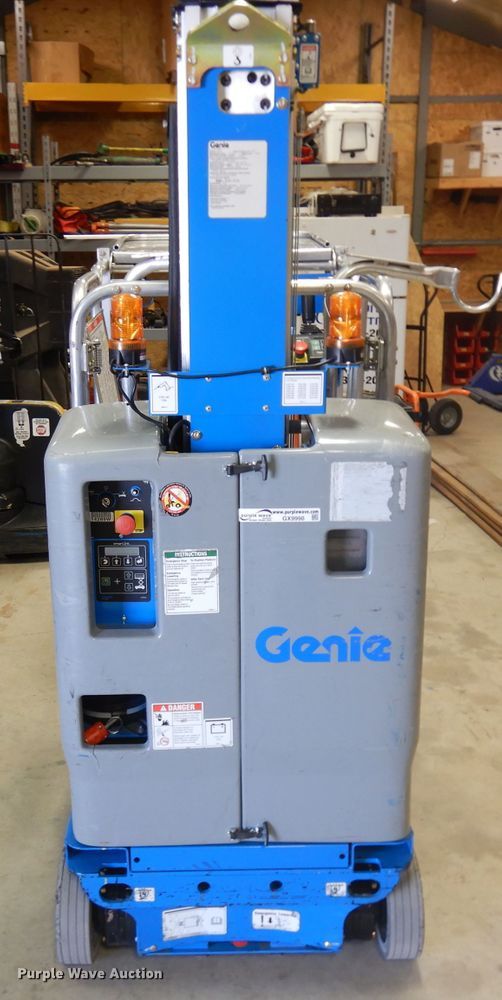 image for item GX9998 2014 Genie QS-20  vertical lift