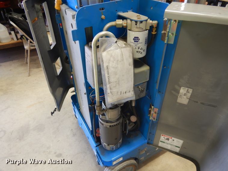 image for item GX9998 2014 Genie QS-20  vertical lift