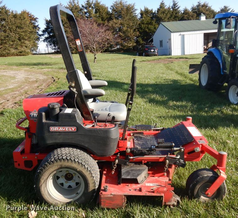 image for item GX9999 Gravely Promaster 260 ZTR lawn mower