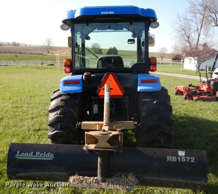image for item GY9000 2008 New Holland T2320 MFWD tractor