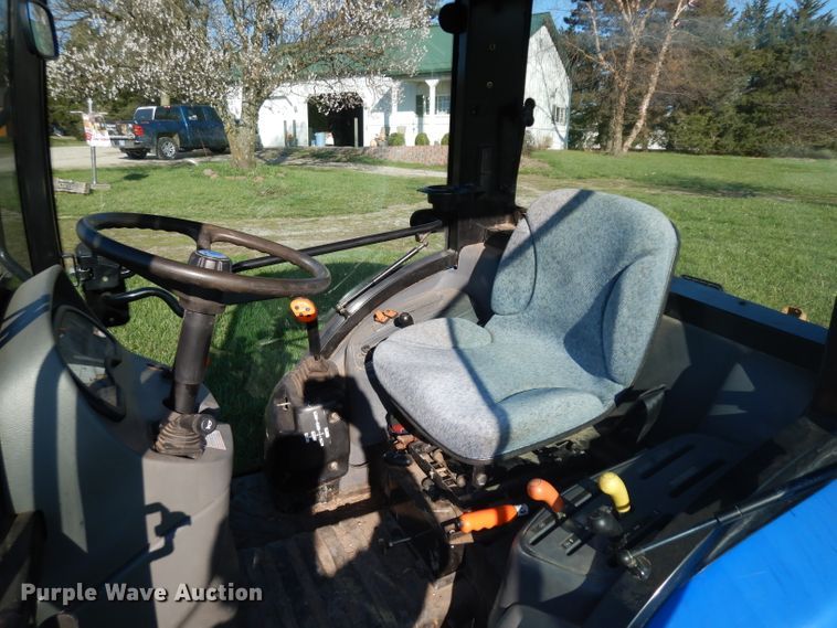 image for item GY9000 2008 New Holland T2320 MFWD tractor