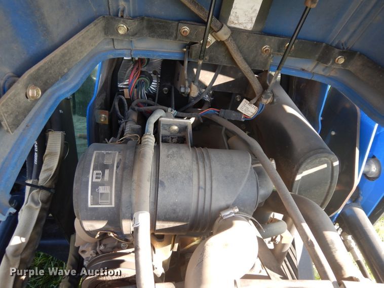 image for item GY9000 2008 New Holland T2320 MFWD tractor