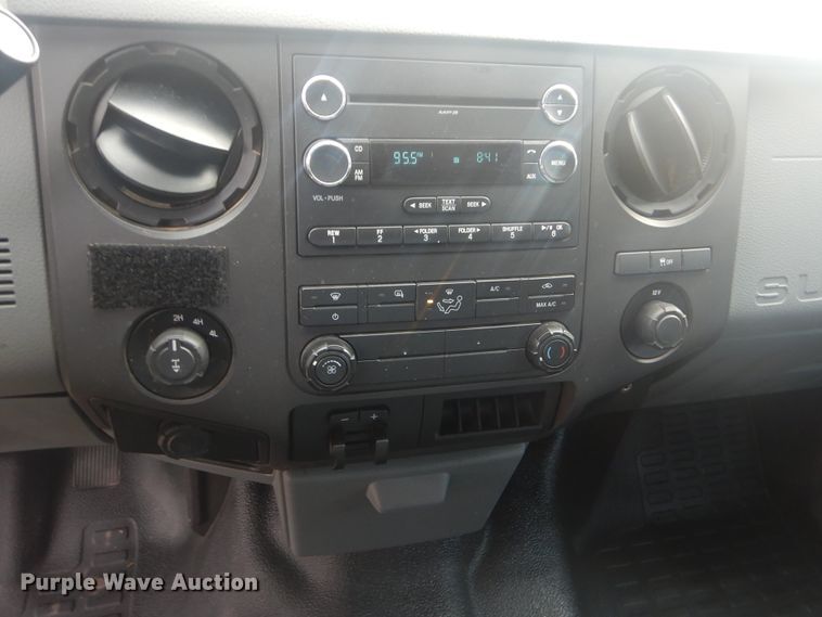 image for item GY9764 2012 Ford F250 Super Duty  Crew Cab pickup truck