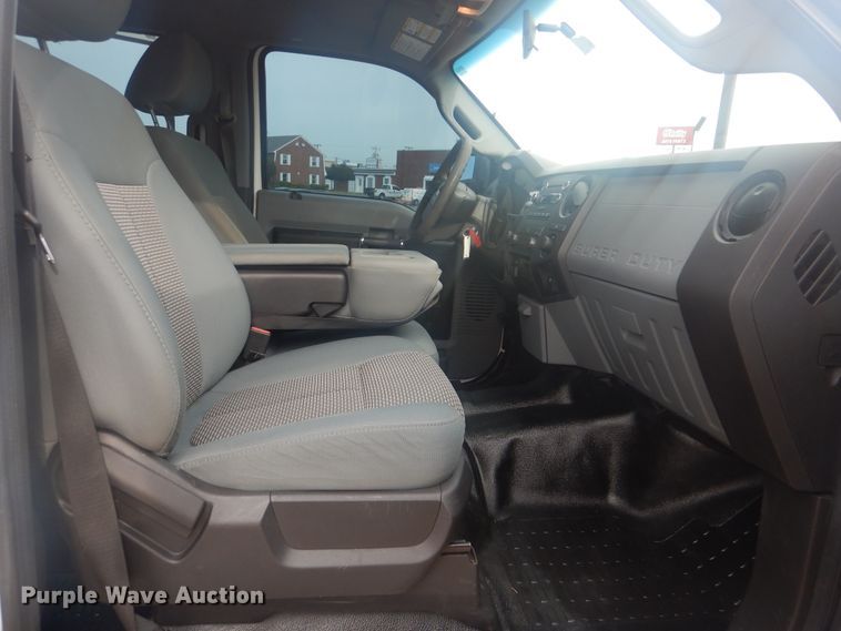 image for item GY9764 2012 Ford F250 Super Duty  Crew Cab pickup truck