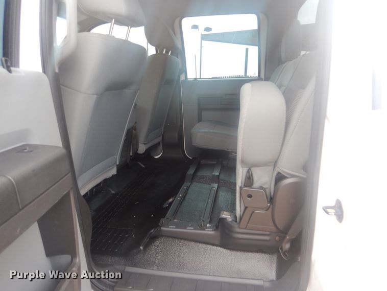 image for item GY9764 2012 Ford F250 Super Duty  Crew Cab pickup truck