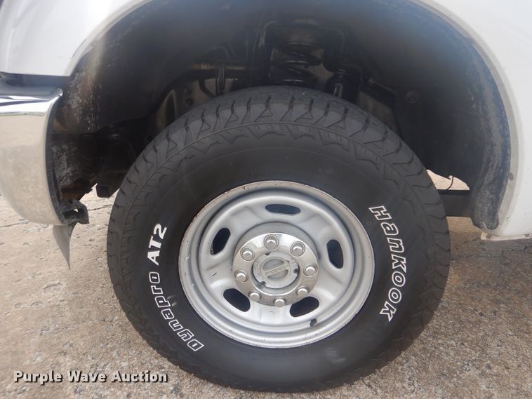 image for item GY9764 2012 Ford F250 Super Duty  Crew Cab pickup truck