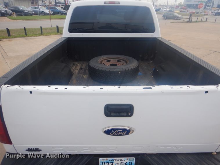 image for item GY9764 2012 Ford F250 Super Duty  Crew Cab pickup truck