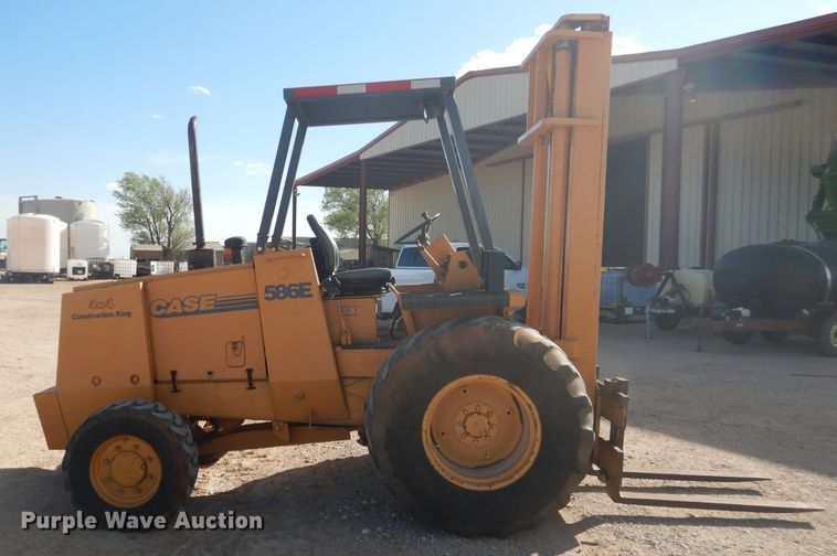 image for item HC9002 1997 Case 586E forklift