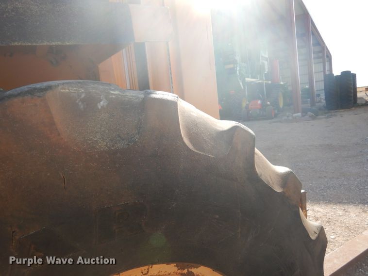 image for item HC9002 1997 Case 586E forklift