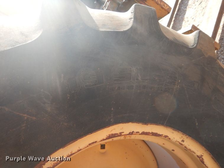 image for item HC9002 1997 Case 586E forklift