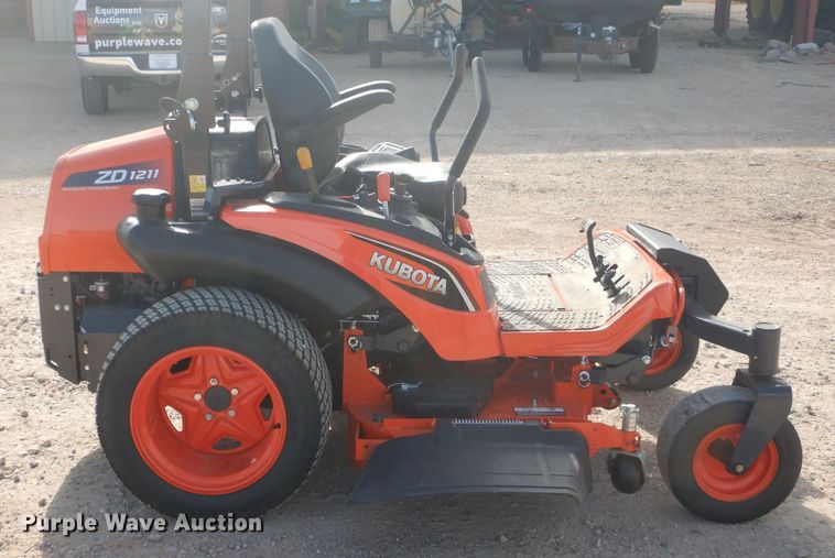 image for item HC9003 2019 Kubota ZD1211-60 ZTR lawn mower