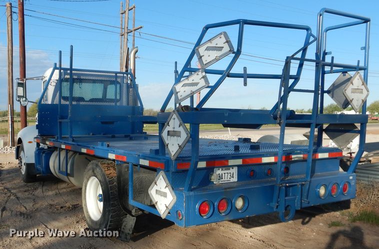 image for item HC9009 2005 Peterbilt PB335 flatbed truck