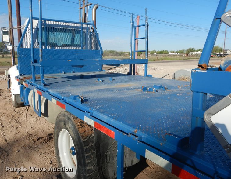 image for item HC9009 2005 Peterbilt PB335 flatbed truck