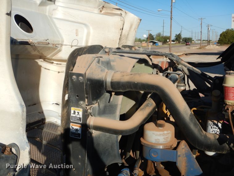 image for item HC9009 2005 Peterbilt PB335 flatbed truck