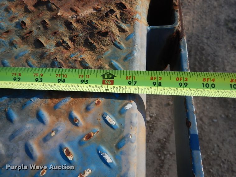 image for item HC9009 2005 Peterbilt PB335 flatbed truck