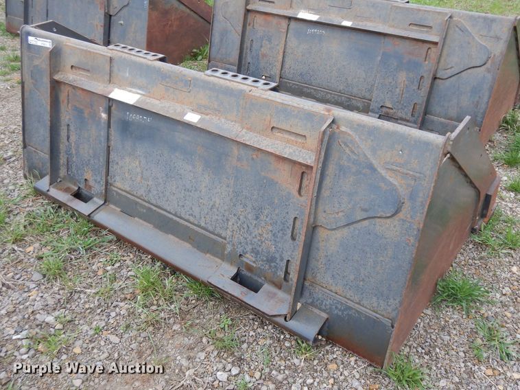 image for item HT9015 Bobcat 68-HD-C/I skid steer bucket