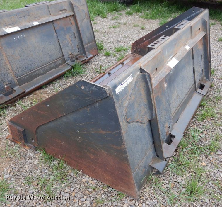 image for item HT9015 Bobcat 68-HD-C/I skid steer bucket