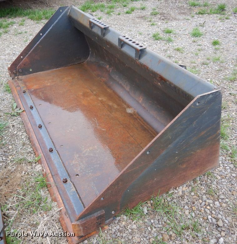 image for item HT9015 Bobcat 68-HD-C/I skid steer bucket