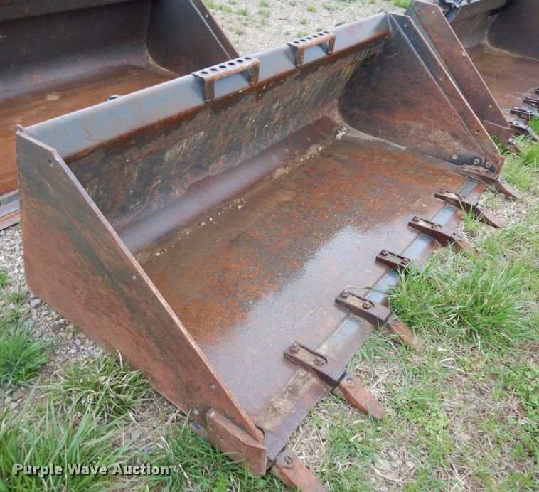 image for item HT9016 Bobcat 68-HD-C/I skid steer bucket