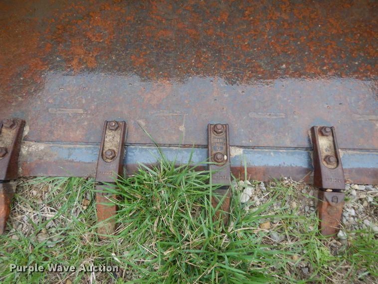 image for item HT9016 Bobcat 68-HD-C/I skid steer bucket