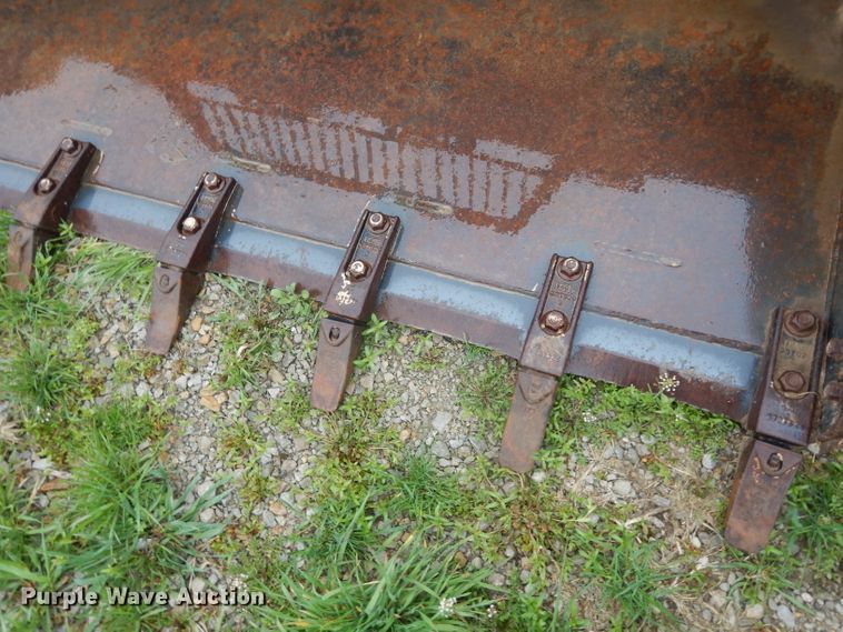 image for item HT9017 Bobcat 80-HD-C/I skid steer bucket