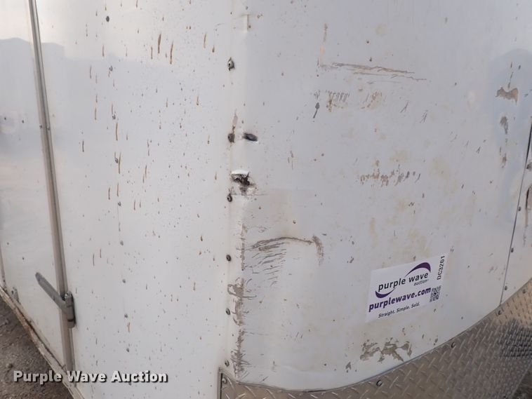 image for item DC3261 2009 Continental foam spray trailer