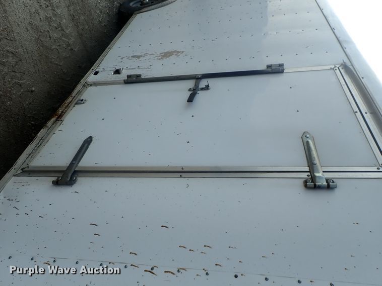 image for item DC3261 2009 Continental foam spray trailer